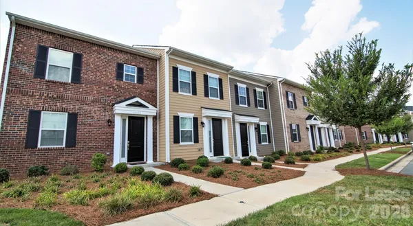 $2,179 | 10154 Enniscrone Road, Unit CUMBERLAND, Pineville, NC 28134
