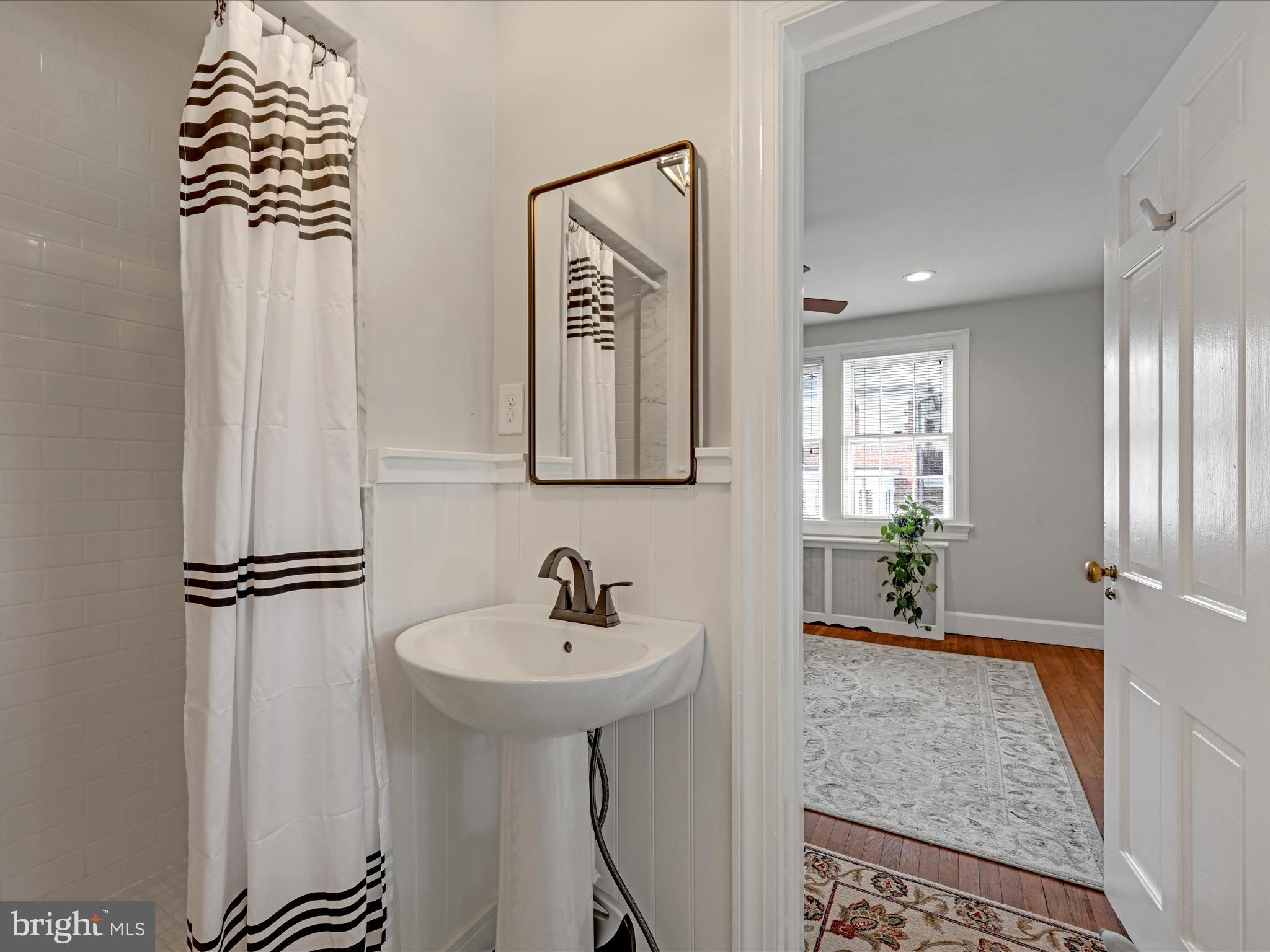 521 Argyle Road Drexel Hill, PA 19026 - Photo 22 of 47 Jack & Jill Bath