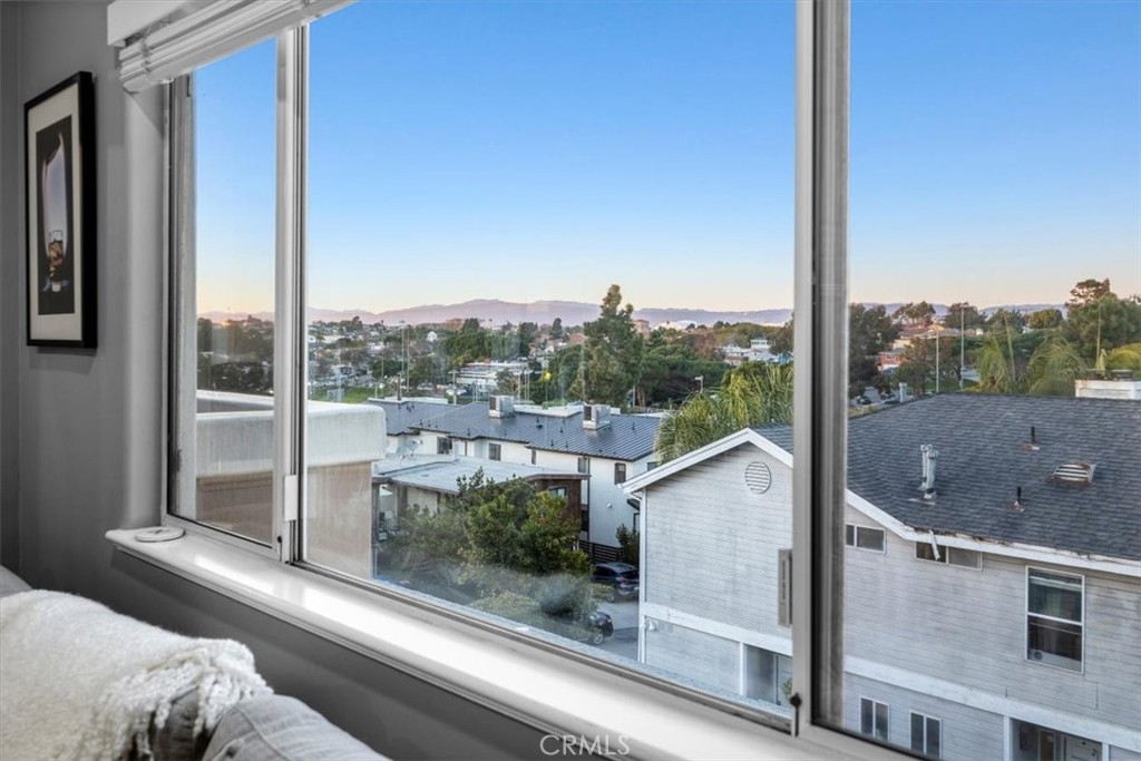 314 Penn Street, Unit 2 El Segundo, CA 90245 - Photo 4 of 23 a view of a balcony with a floor to ceiling window