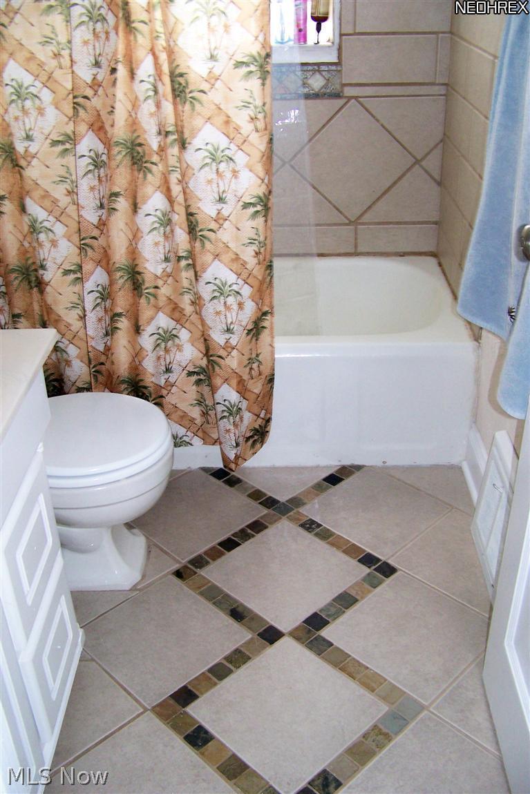 1085 Schocalog Road Akron, OH 44320 - Photo 12 of 13 Gallery Image 12