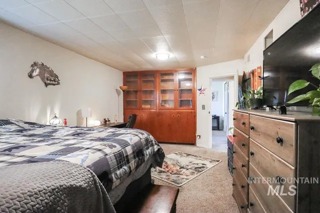 $304,999 | 4977 Highway 201, Ontario, OR 97914