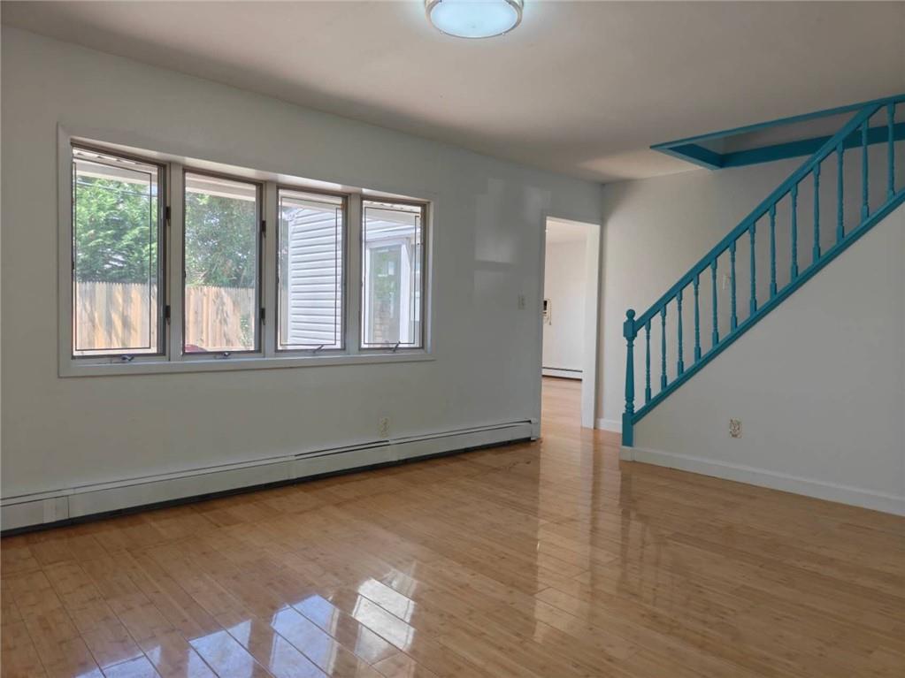 82 Lantern Road Hicksville, NY 11801 - Photo 9 of 28