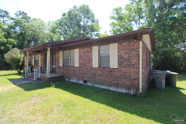 $1,100 | 1608 Sunny Ridge Lane, Cantonment, FL 32533