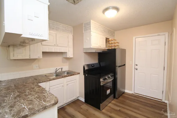 $1,100 | 1608 Sunny Ridge Lane, Cantonment, FL 32533