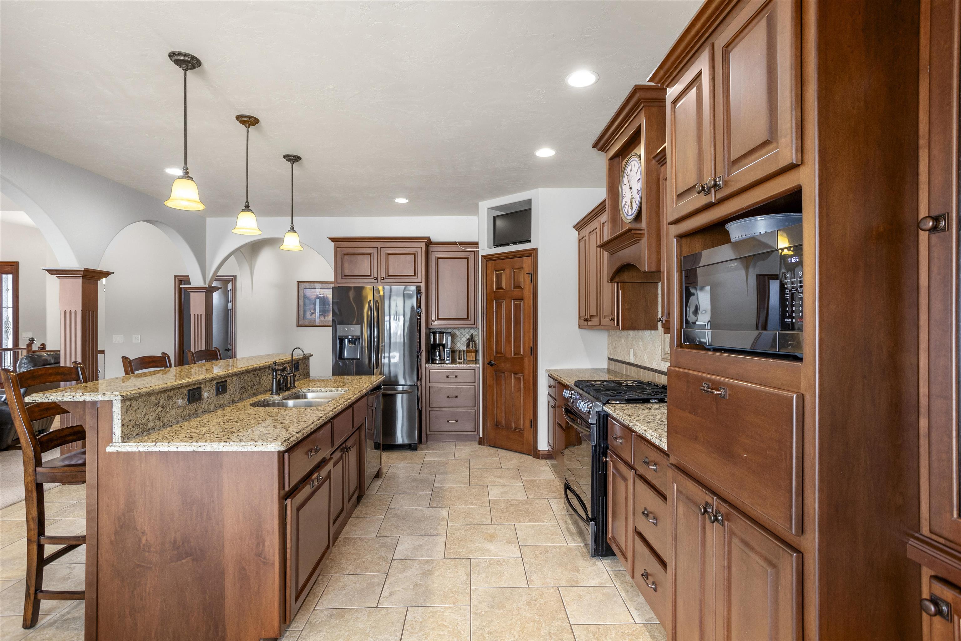 8042 Cavendish Road Neenah, WI 54956 - Photo 16 of 38