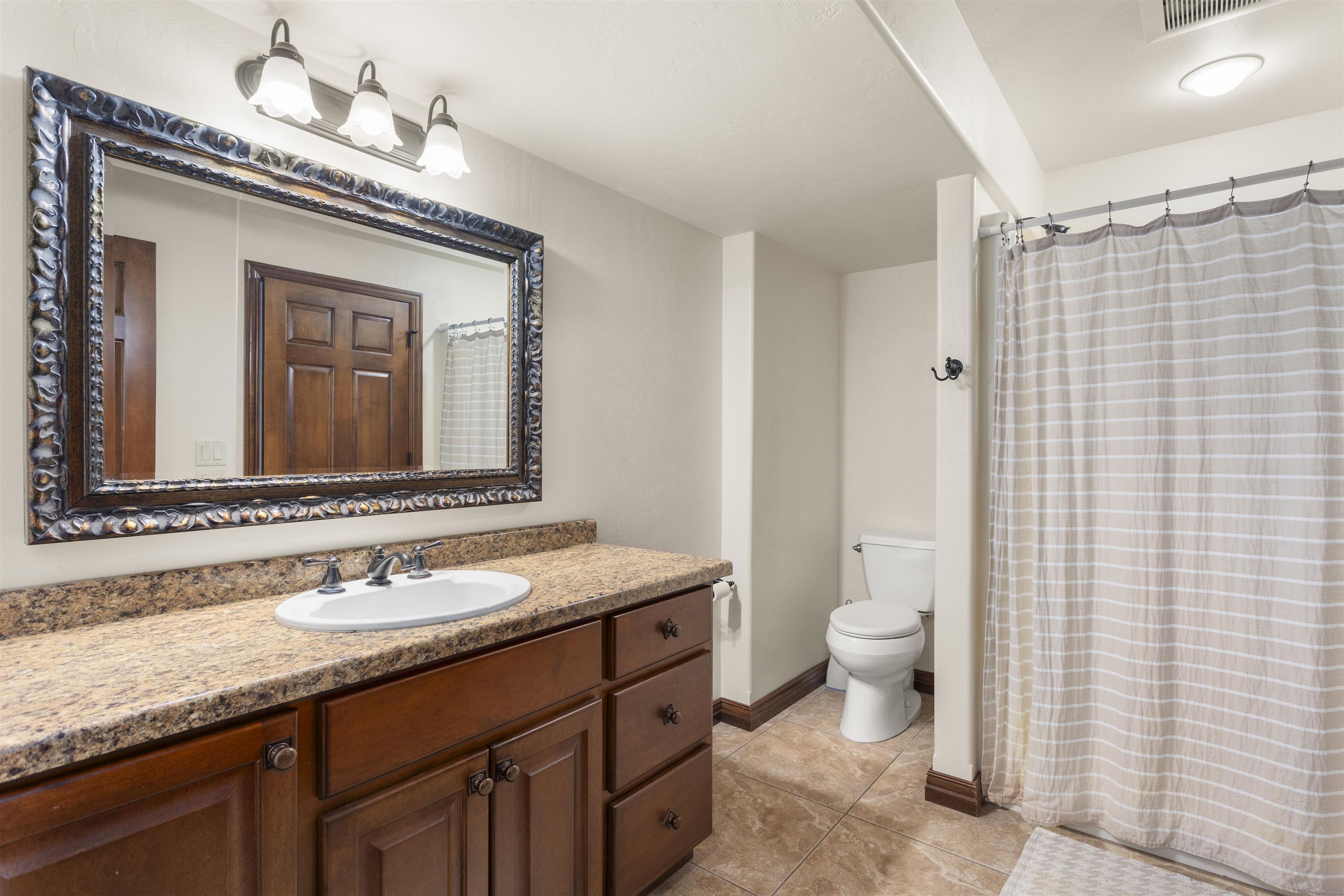 8042 Cavendish Road Neenah, WI 54956 - Photo 26 of 38