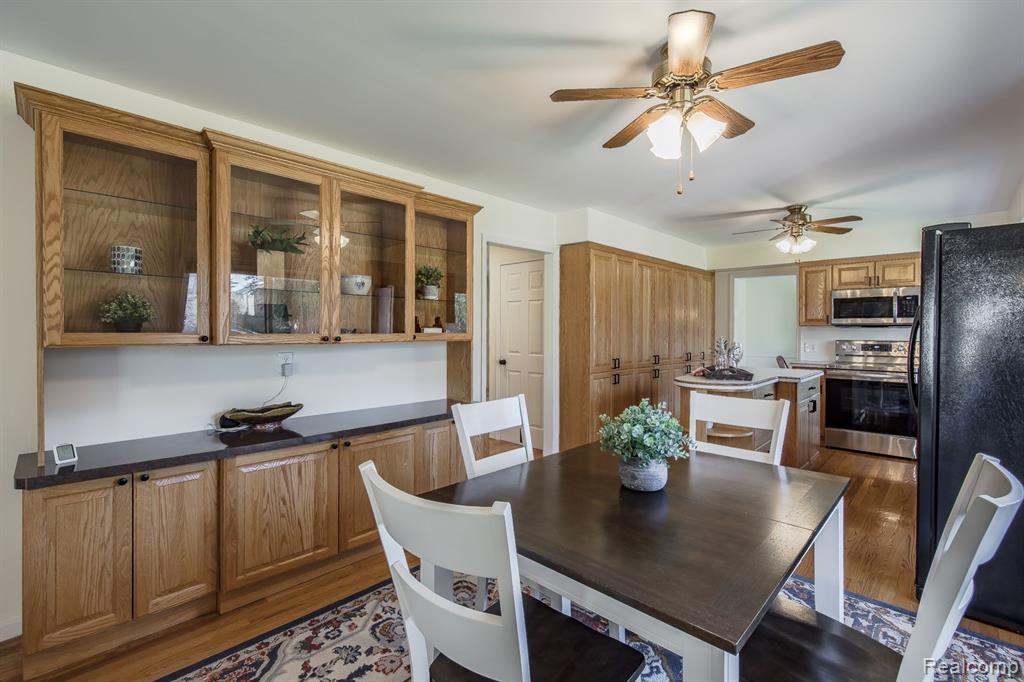2035 Reagan Drive Rochester Hills, MI 48309 - Photo 21 of 51