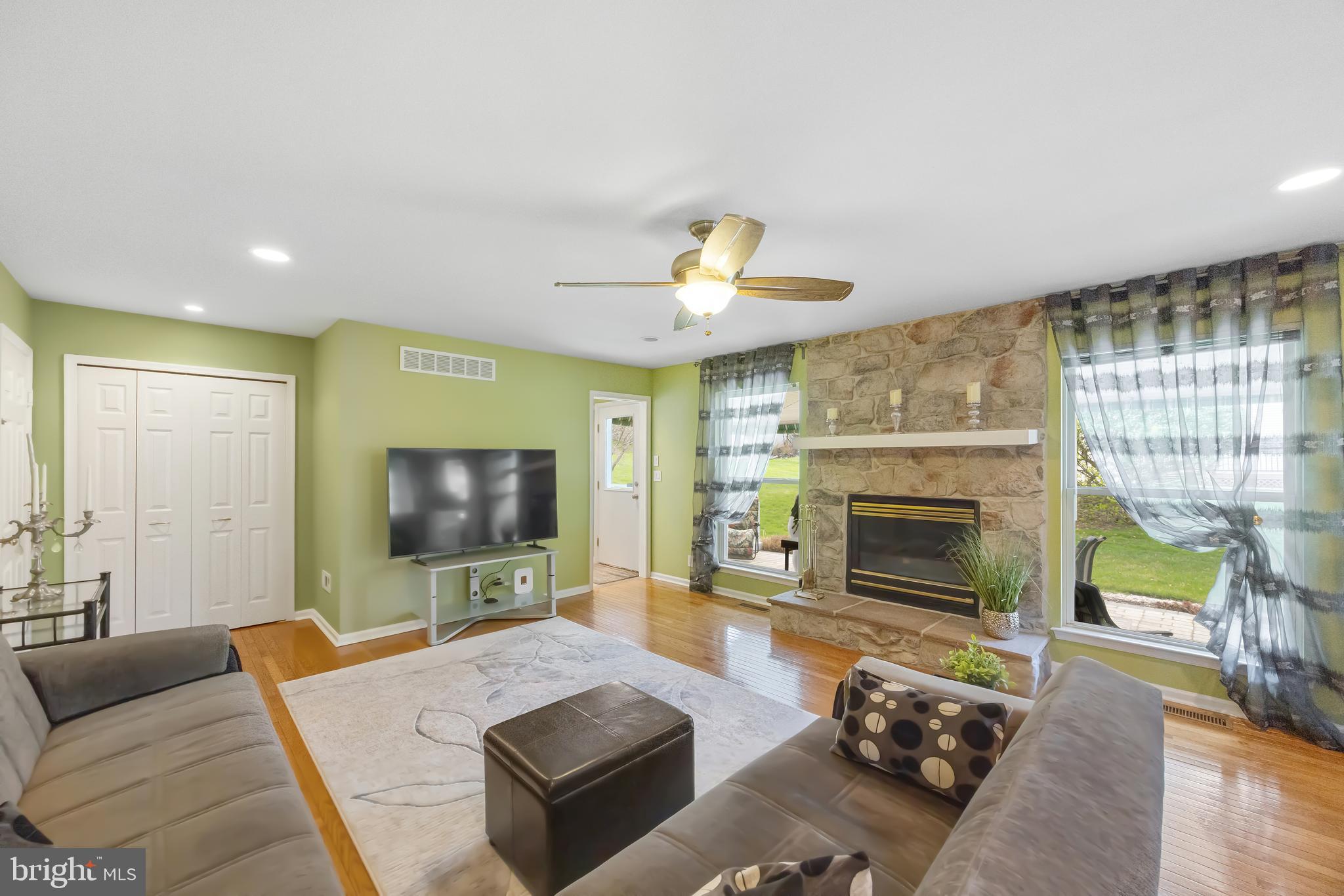 500 Ridgerun Lane Philadelphia, PA 19111 - Photo 23 of 42 Gallery Image 23