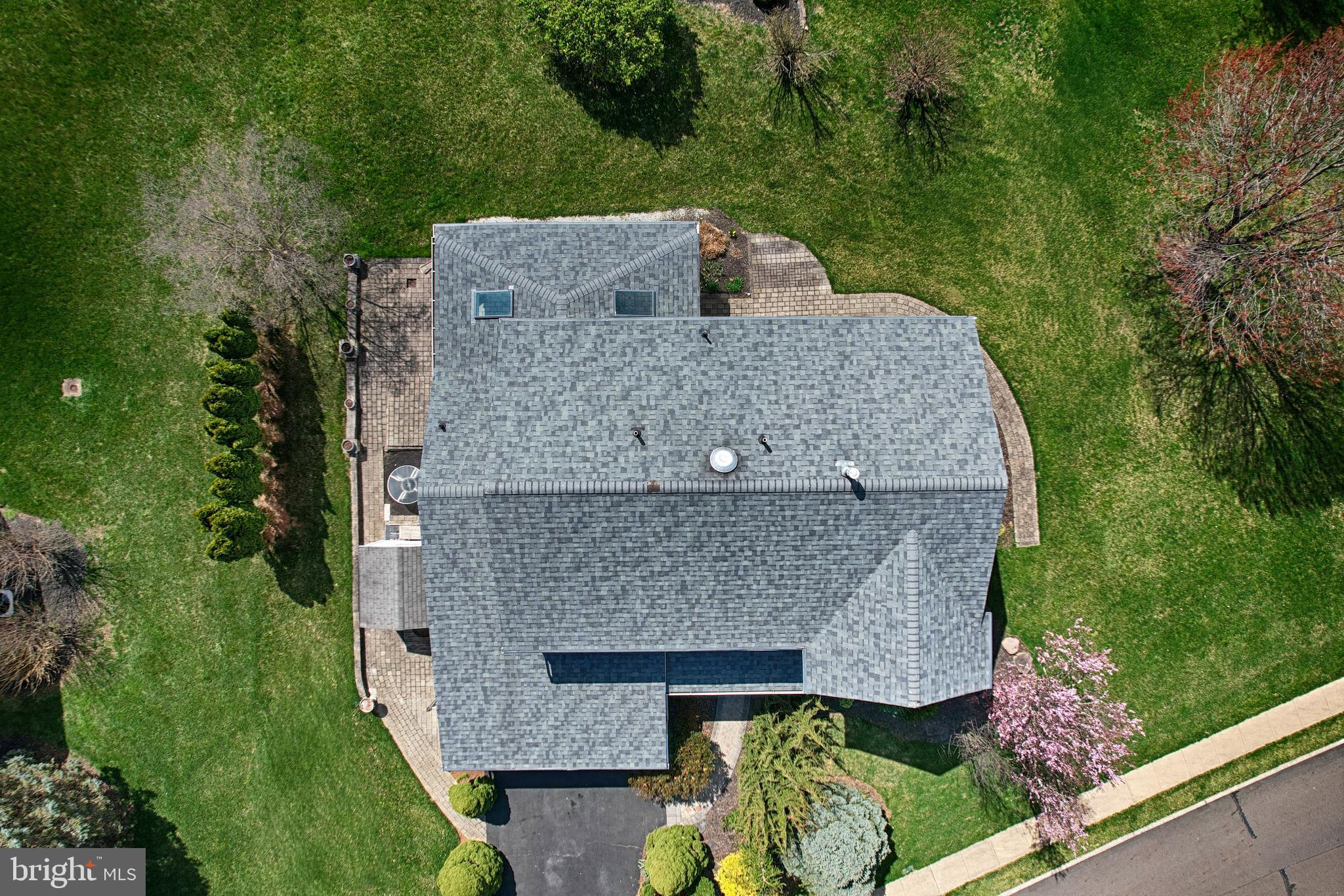 500 Ridgerun Lane Philadelphia, PA 19111 - Photo 4 of 42 Gallery Image 4
