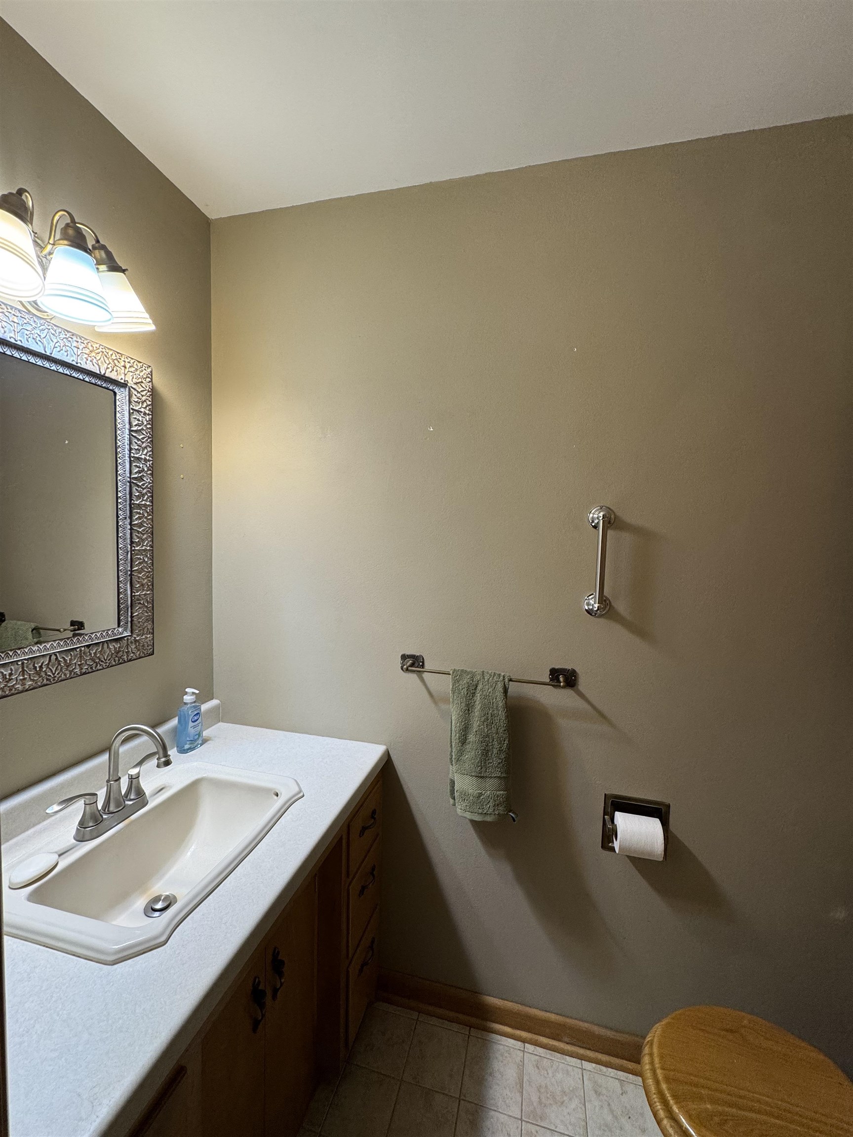 534 Demarest Avenue Waupaca, WI 54981 - Photo 10 of 21