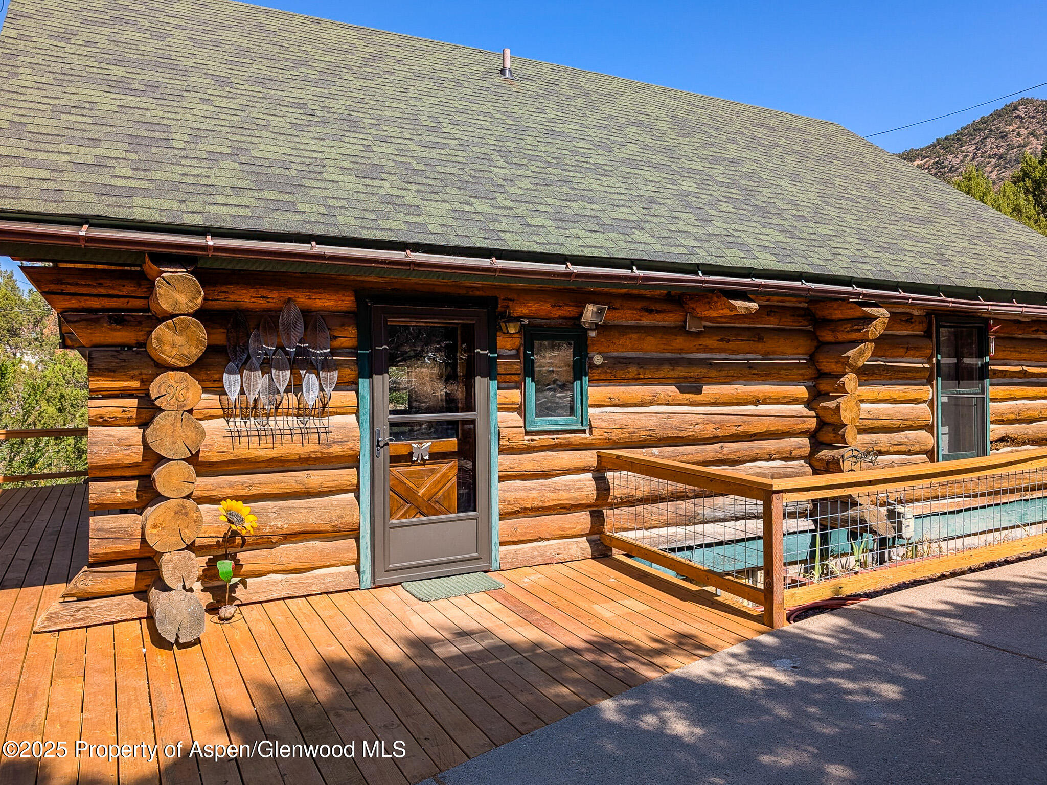 96 Apache Drive New Castle, CO 81647 - Photo 5 of 34 a view of entryway with a wooden fence
