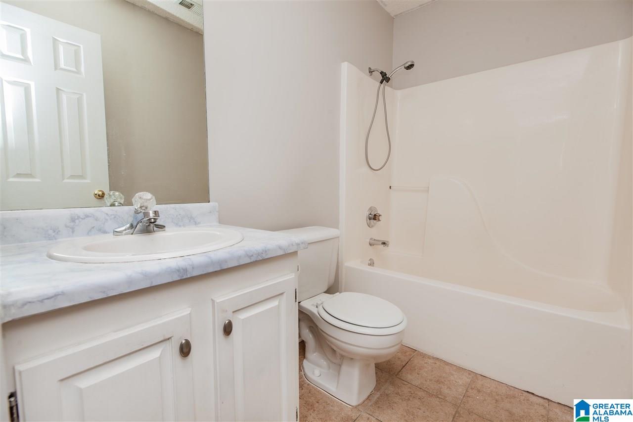 112 Lake Terrace Alabaster, AL 35007 - Photo 26 of 33