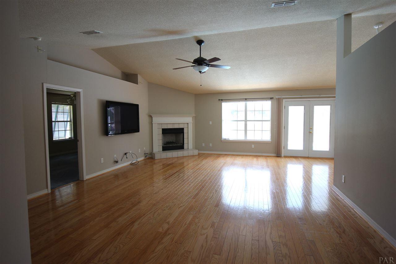 6005 Ridgeview Drive Milton, FL 32570 - Photo 11 of 30