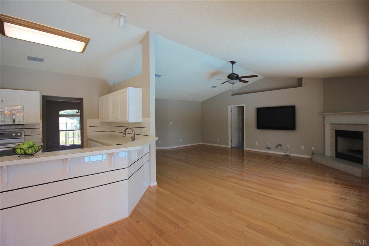 6005 Ridgeview Drive Milton, FL 32570 - Photo 17 of 30