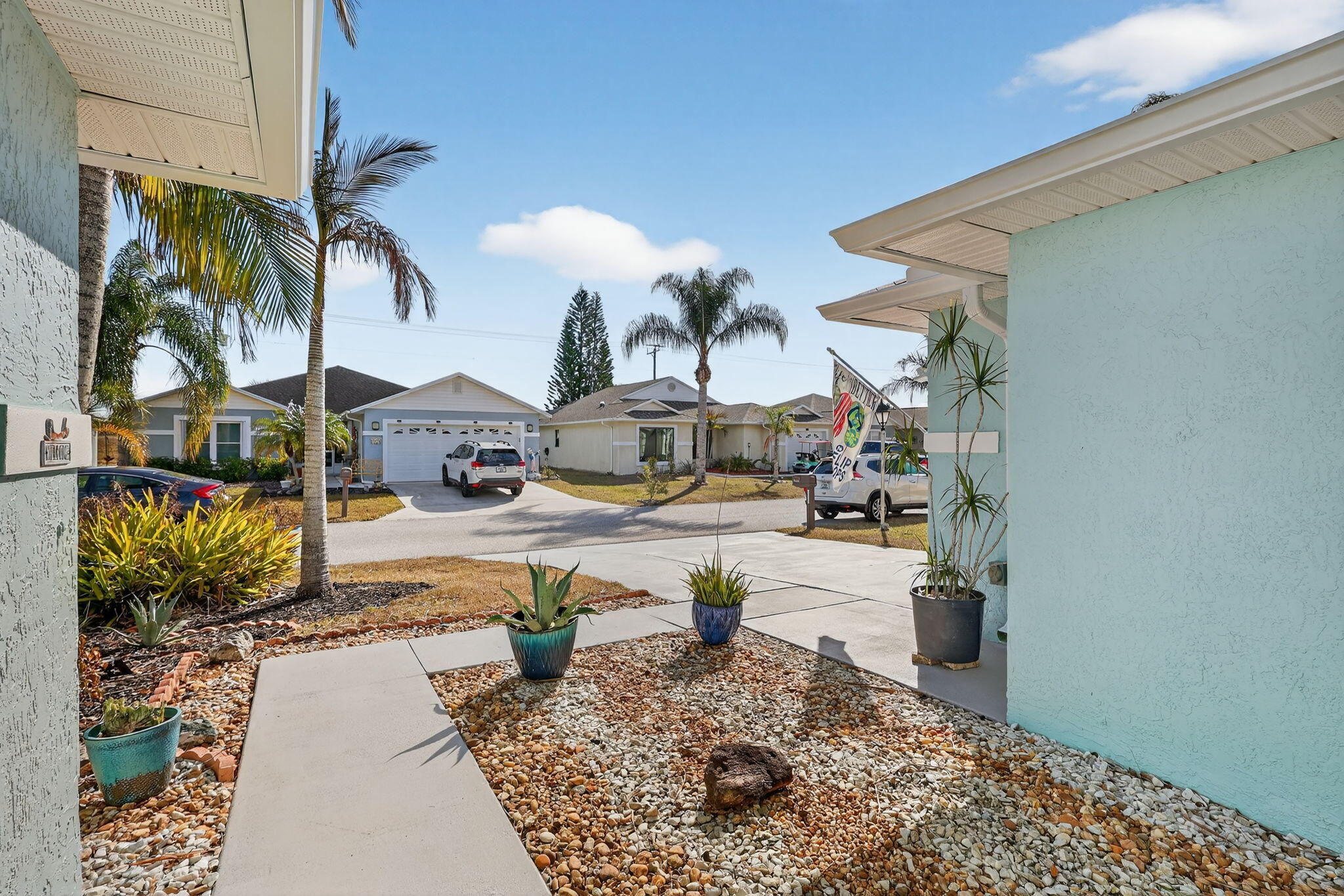 6655 Alemendra Street Fort Pierce, FL 34951 - Photo 5 of 53 5-web-or-mls-7R7A7069