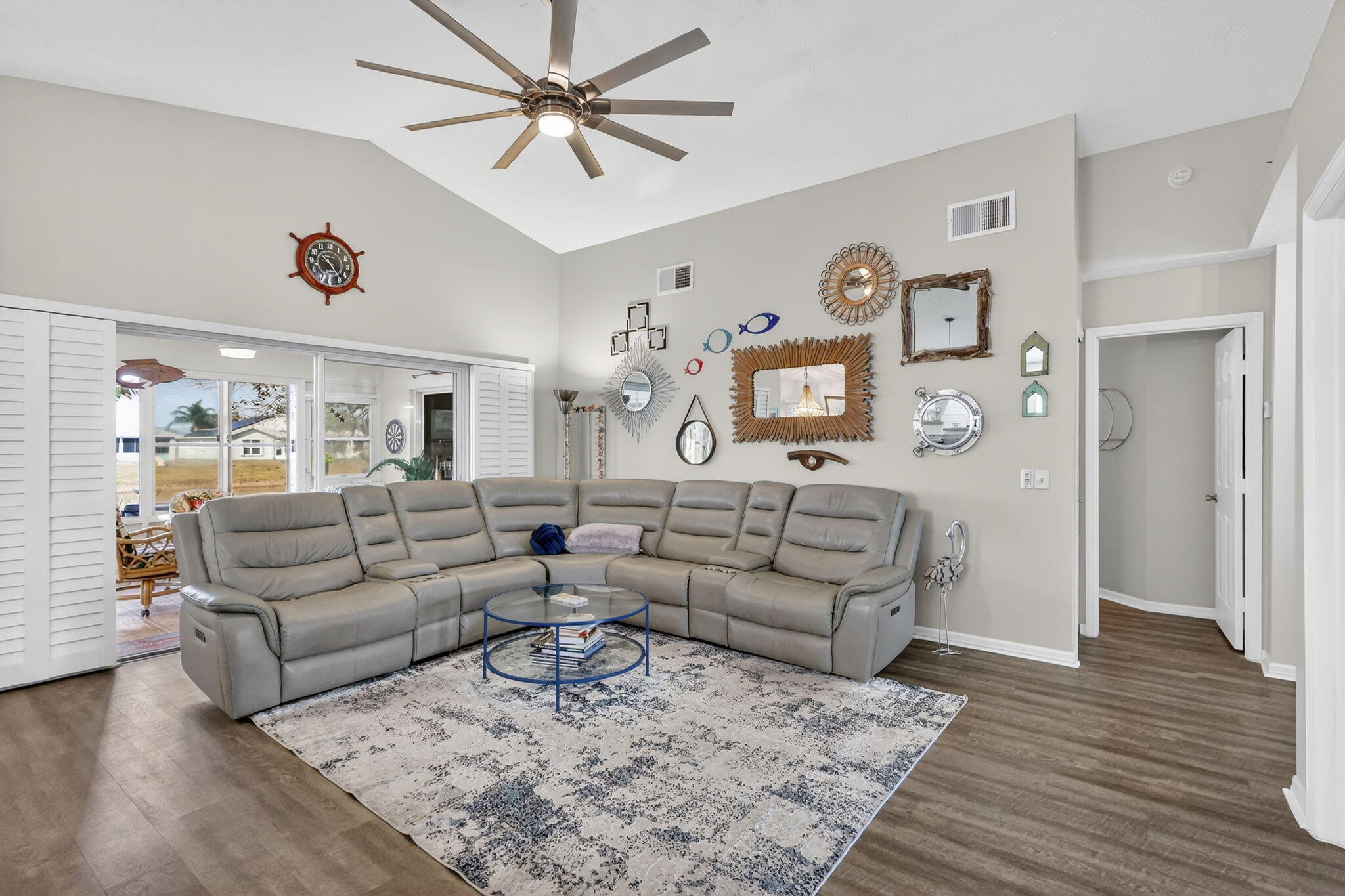 6655 Alemendra Street Fort Pierce, FL 34951 - Photo 10 of 53 10-web-or-mls-7R7A7103