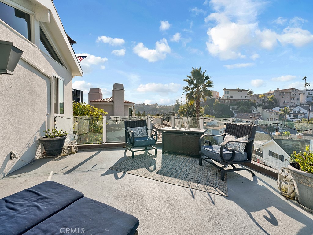 34102 Crystal Lantern Dana Point, CA 92629 - Photo 39 of 43 a view of a terrace with sitting area