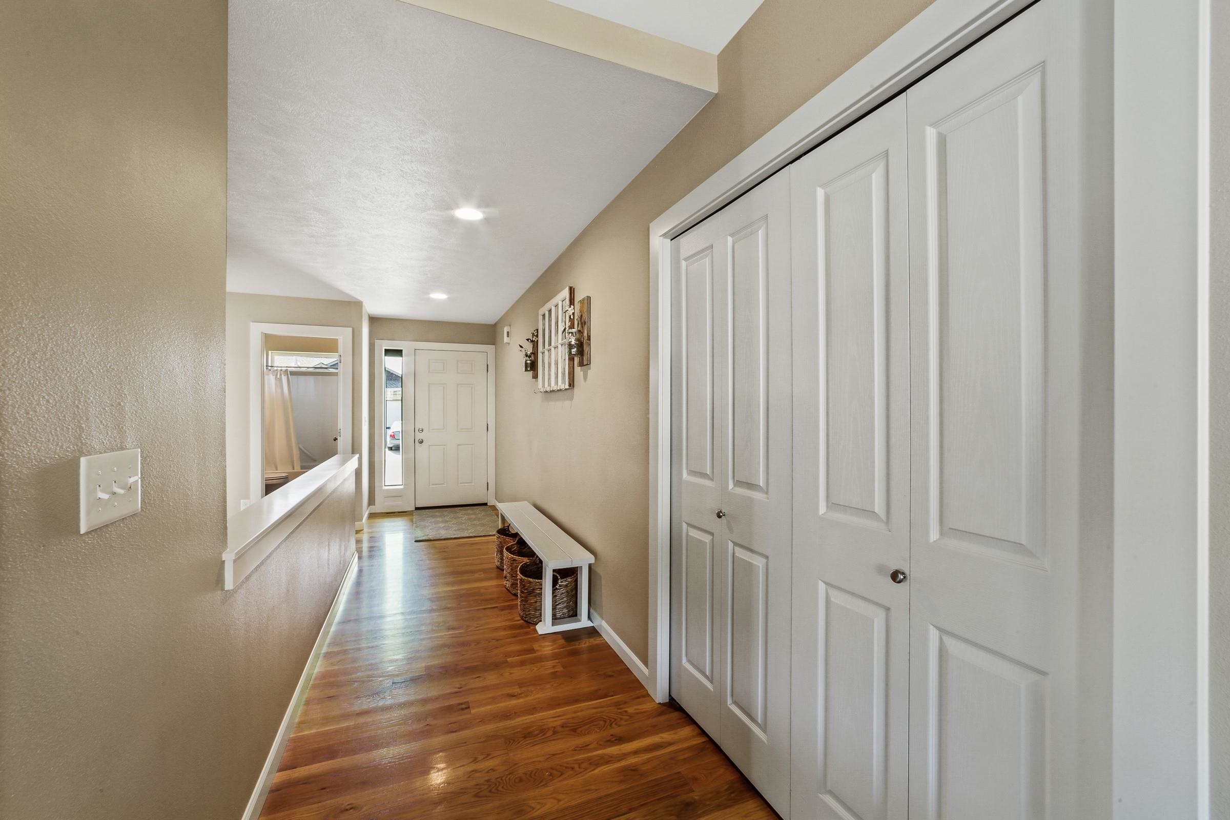 9207 East Wabash Road Spokane, WA 99206 - Photo 4 of 31