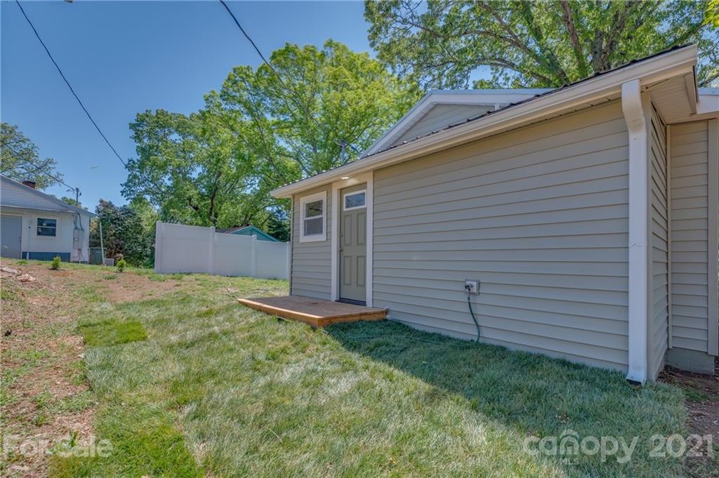 116 Riley Court Rutherfordton, NC 28139 - Photo 23 of 28 a backyard of a house with lots of green space