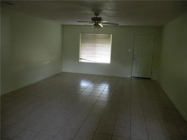 $1,250 | 270 South 5th Street, Ponchatoula, LA 70454