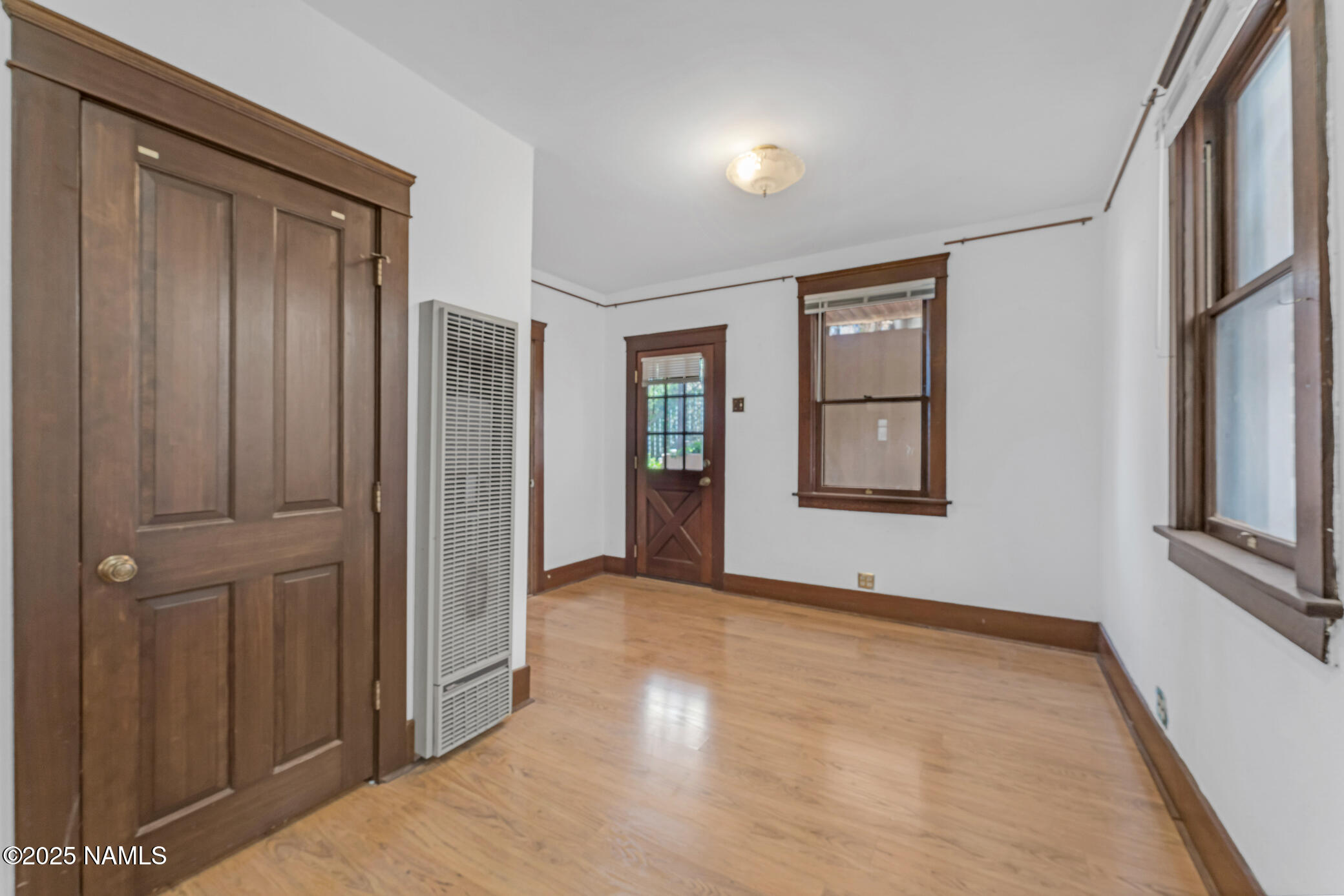 222 1st Avenue, Unit B Jerome, AZ 86331 - Photo 9 of 14 an empty room with windows