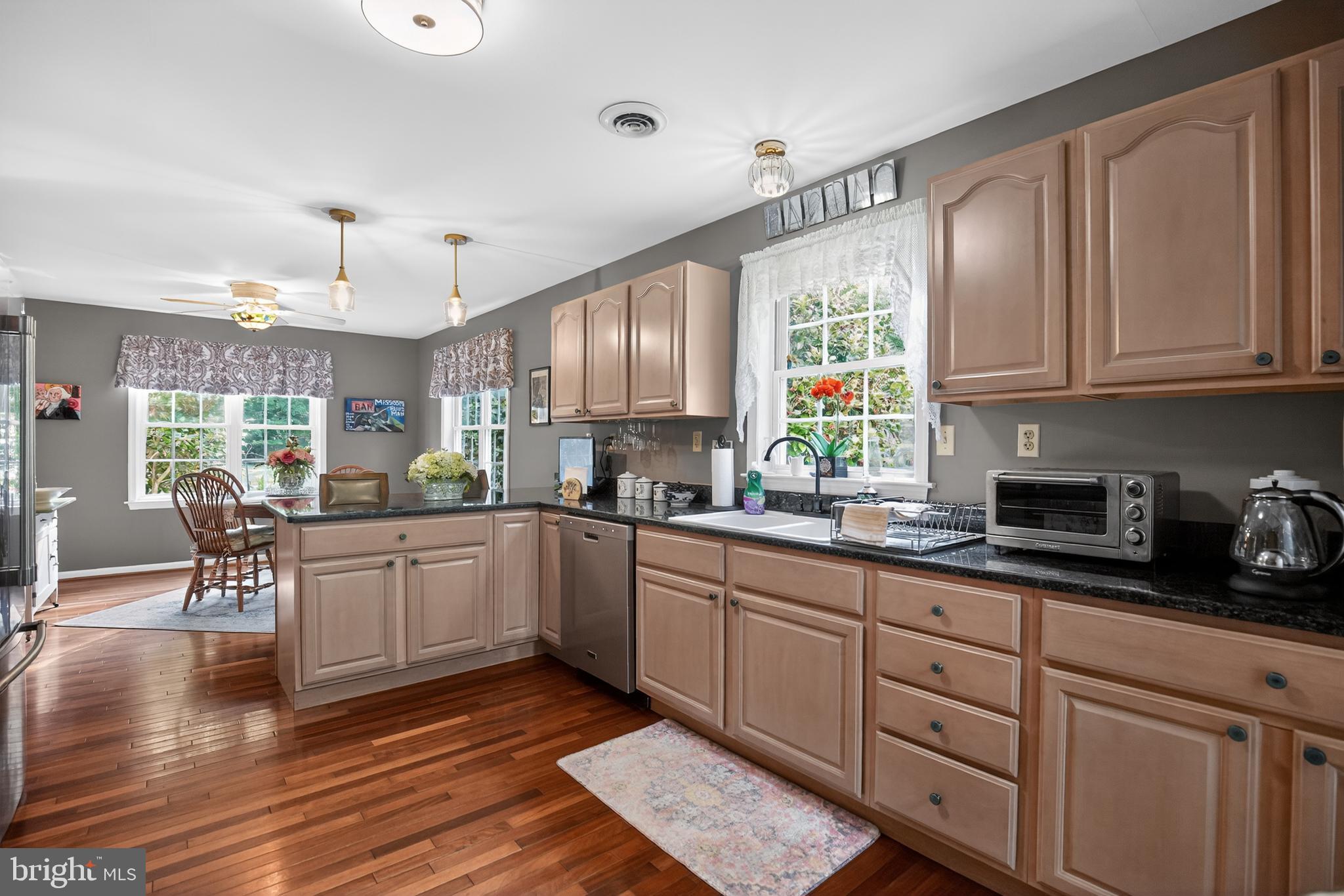 11645 Mt Victoria Road Newburg, MD 20664 - Photo 7 of 35
