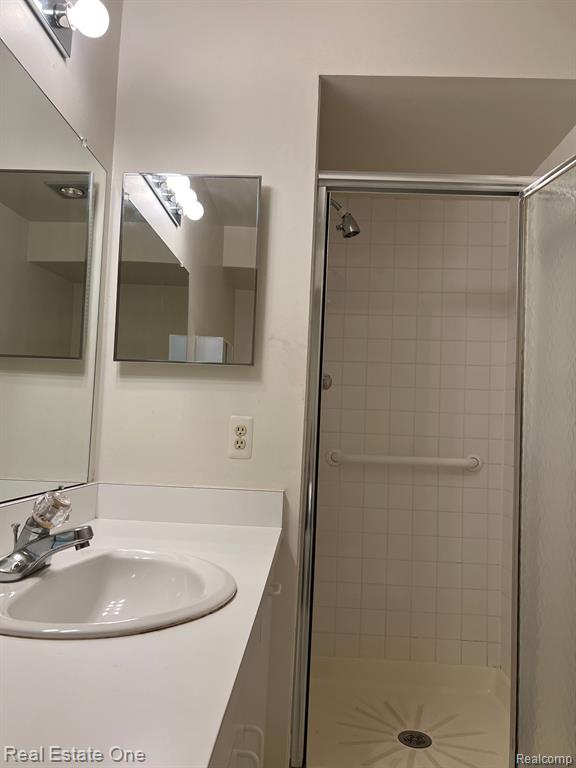 29575 Pine Ridge Circle, Unit 20 Farmington Hills, MI 48331 - Photo 14 of 26
