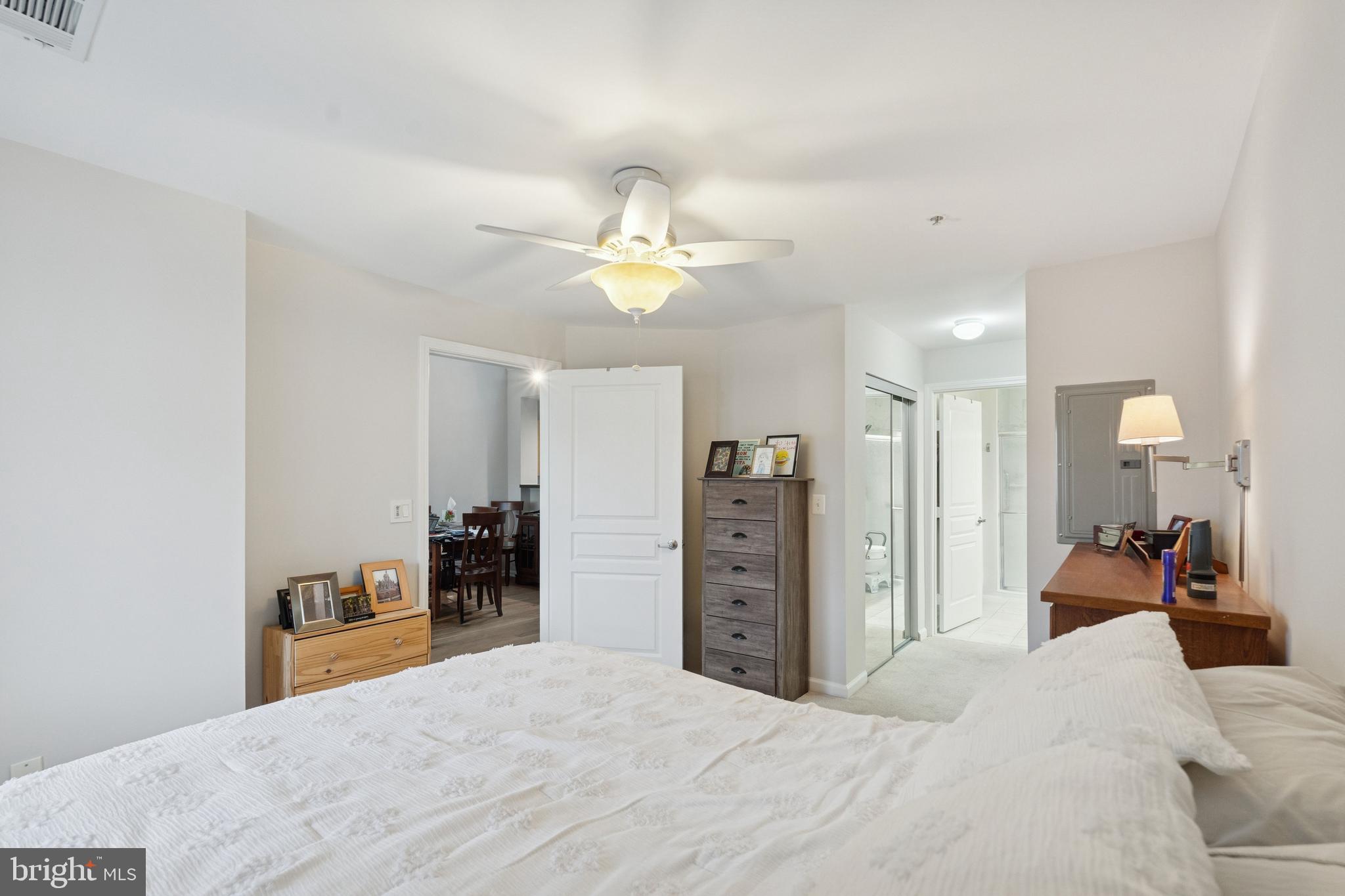 12000 Market Street, Unit 445 Reston, VA 20190 - Photo 14 of 51 Primary suite