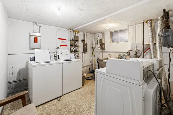 $1,850 | 5241 North Reserve Avenue, Unit 1W, Chicago, IL 60656