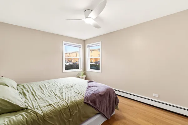 $1,850 | 5241 North Reserve Avenue, Unit 1W, Chicago, IL 60656