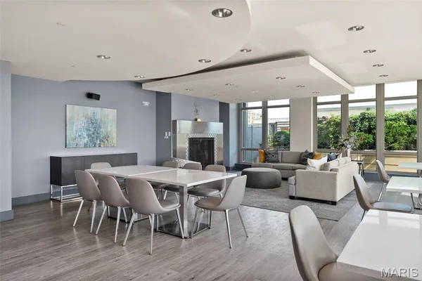 $4,300 | 4909 Laclede Avenue, Unit 701, St. Louis, MO 63108