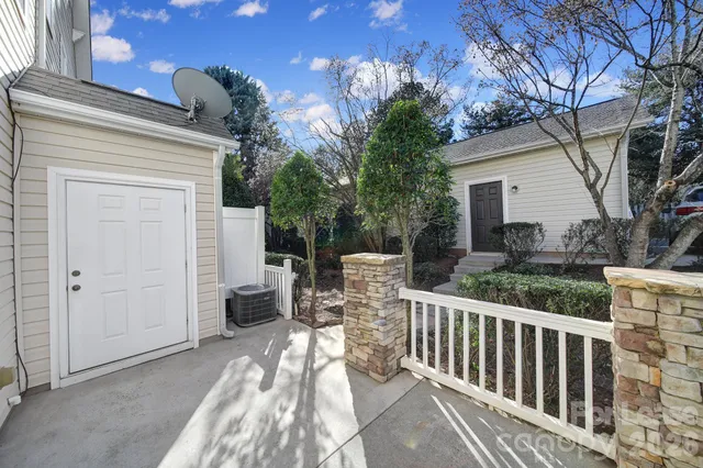 $1,995 | 14844 Scothurst Lane, Charlotte, NC 28277