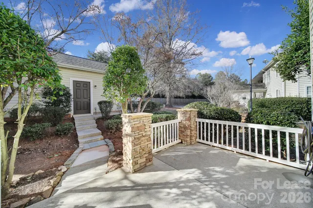 $1,995 | 14844 Scothurst Lane, Charlotte, NC 28277