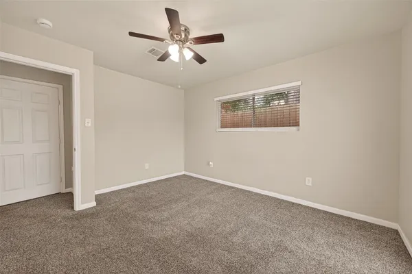 $1,390 | 10 Ferguson Street, Baytown, TX 77520