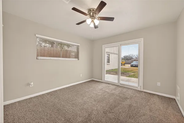 $1,390 | 10 Ferguson Street, Baytown, TX 77520