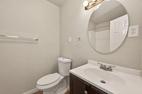 $1,390 | 10 Ferguson Street, Baytown, TX 77520