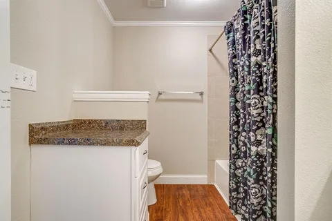 $249,900 | 1215 North Elm Street, Weatherford, TX 76086