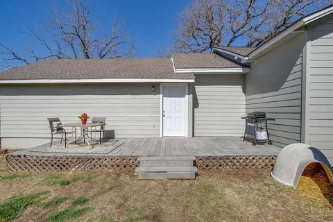 $249,900 | 1215 North Elm Street, Weatherford, TX 76086