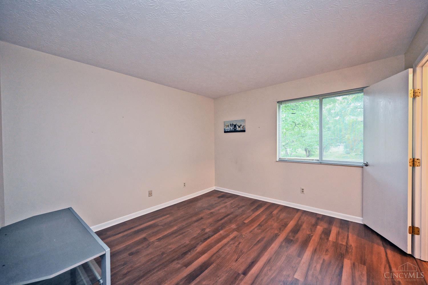 1009 Cedar Ridge Drive, Unit 4 Cincinnati, OH 45245 - Photo 27 of 45