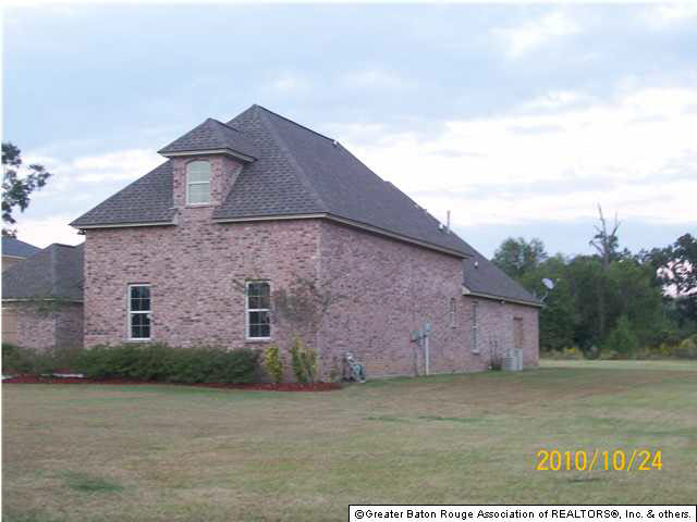 16066 Rawlings Road Prairieville, LA 70769 - Photo 2 of 15 Gallery Image 2