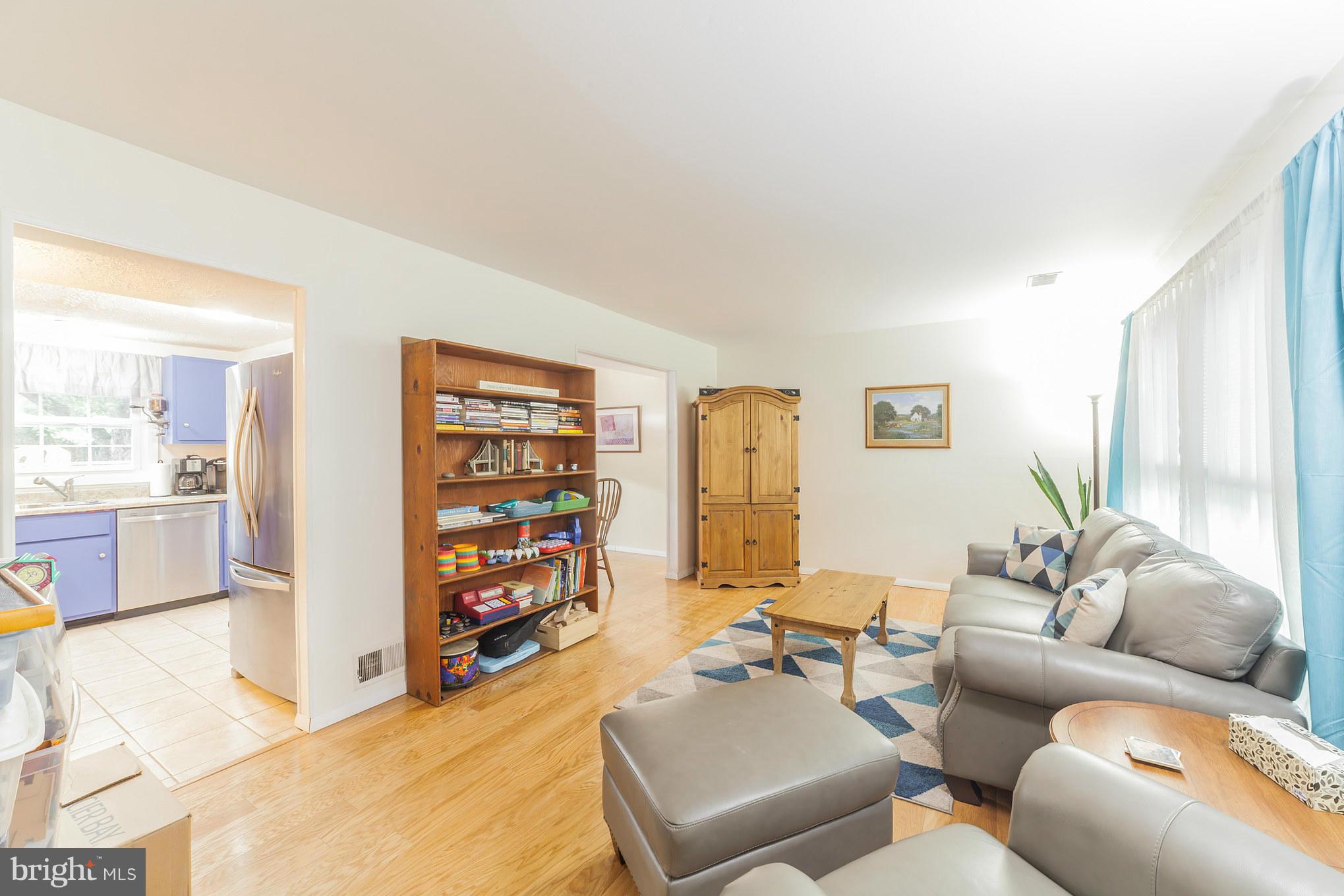 1308 Wickell Road Odenton, MD 21113 - Photo 4 of 30 LR welcomes your guest into your new home.