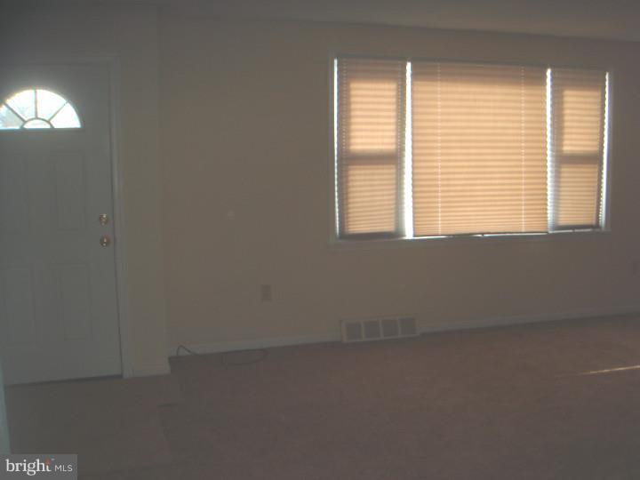 21 Gail Road New Castle, DE 19720 - Photo 3 of 23 Gallery Image 3