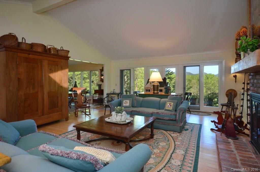 125 Mockingbird Hill Road Landrum, SC 29356 - Photo 4 of 24
