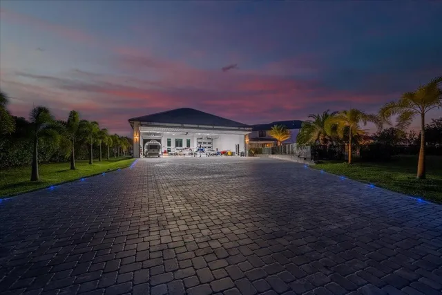 $10,495,000 | 15945 Weatherly Road, Wellington, FL 33414