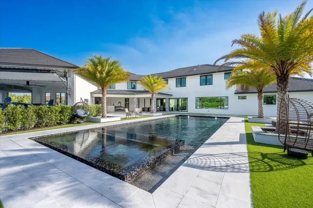 $10,495,000 | 15945 Weatherly Road, Wellington, FL 33414