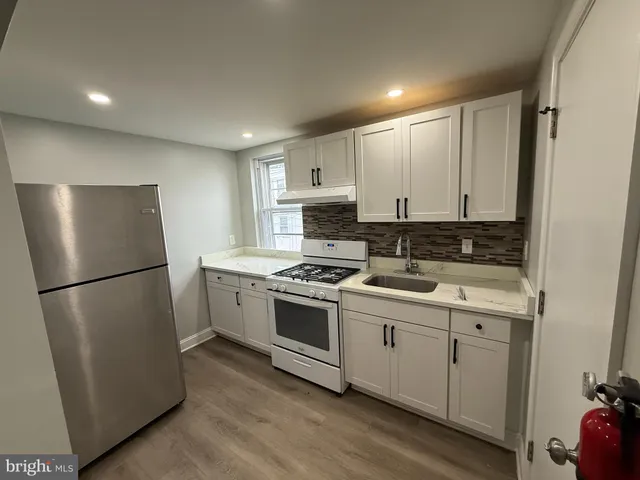 $1,650 | 6921 Clinton Road, Upper Darby, PA 19082