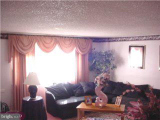 1639 Powell Road Brookhaven, PA 19015 - Photo 3 of 6