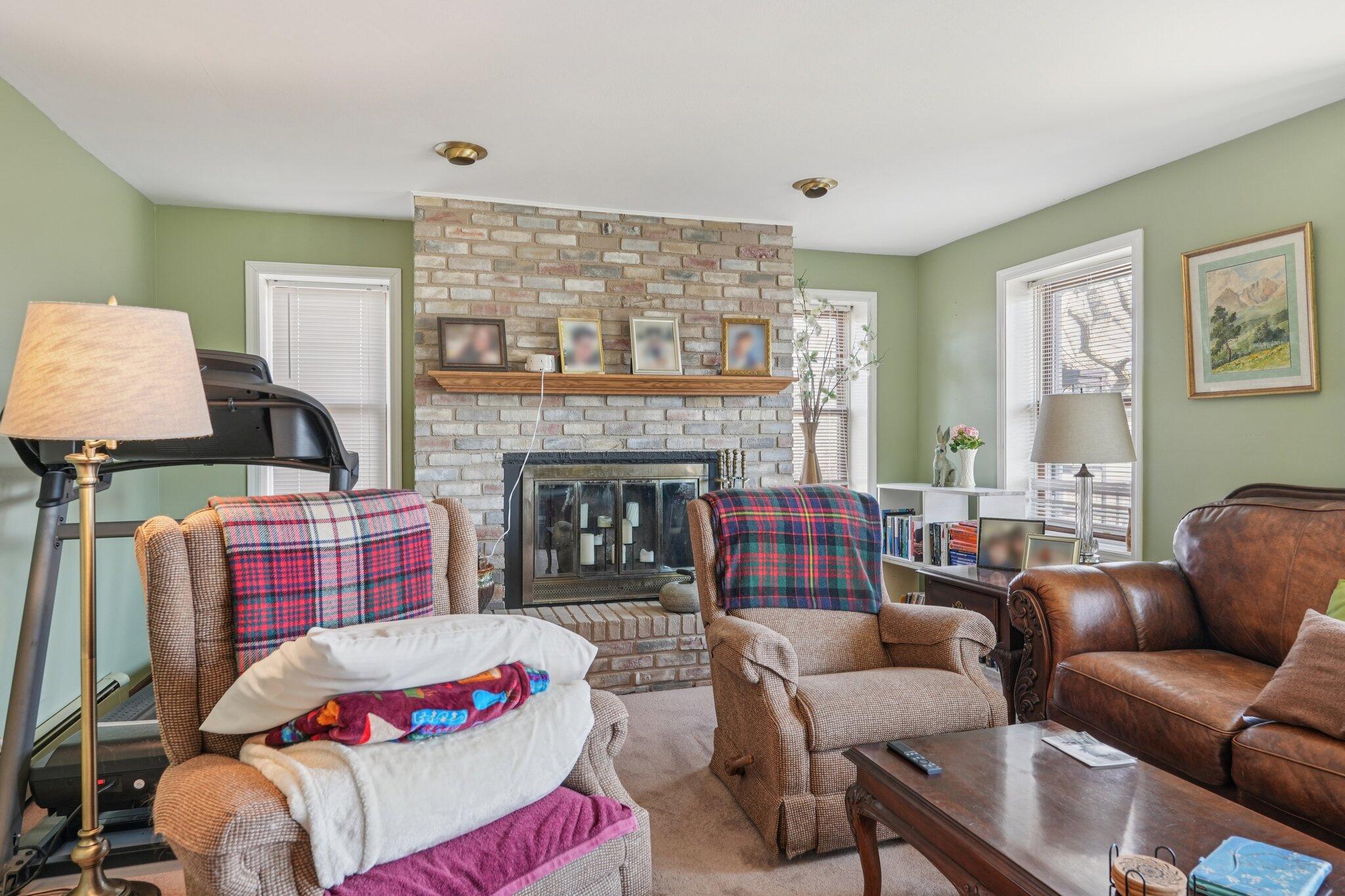 S102-w33389 County Road East Mukwonago, WI 53149 - Photo 7 of 49 Living Room