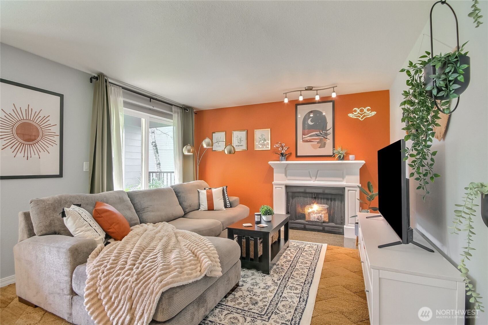 20320 Bothell Everett Highway, Unit D102 Bothell, WA 98012 - Photo 2 of 18