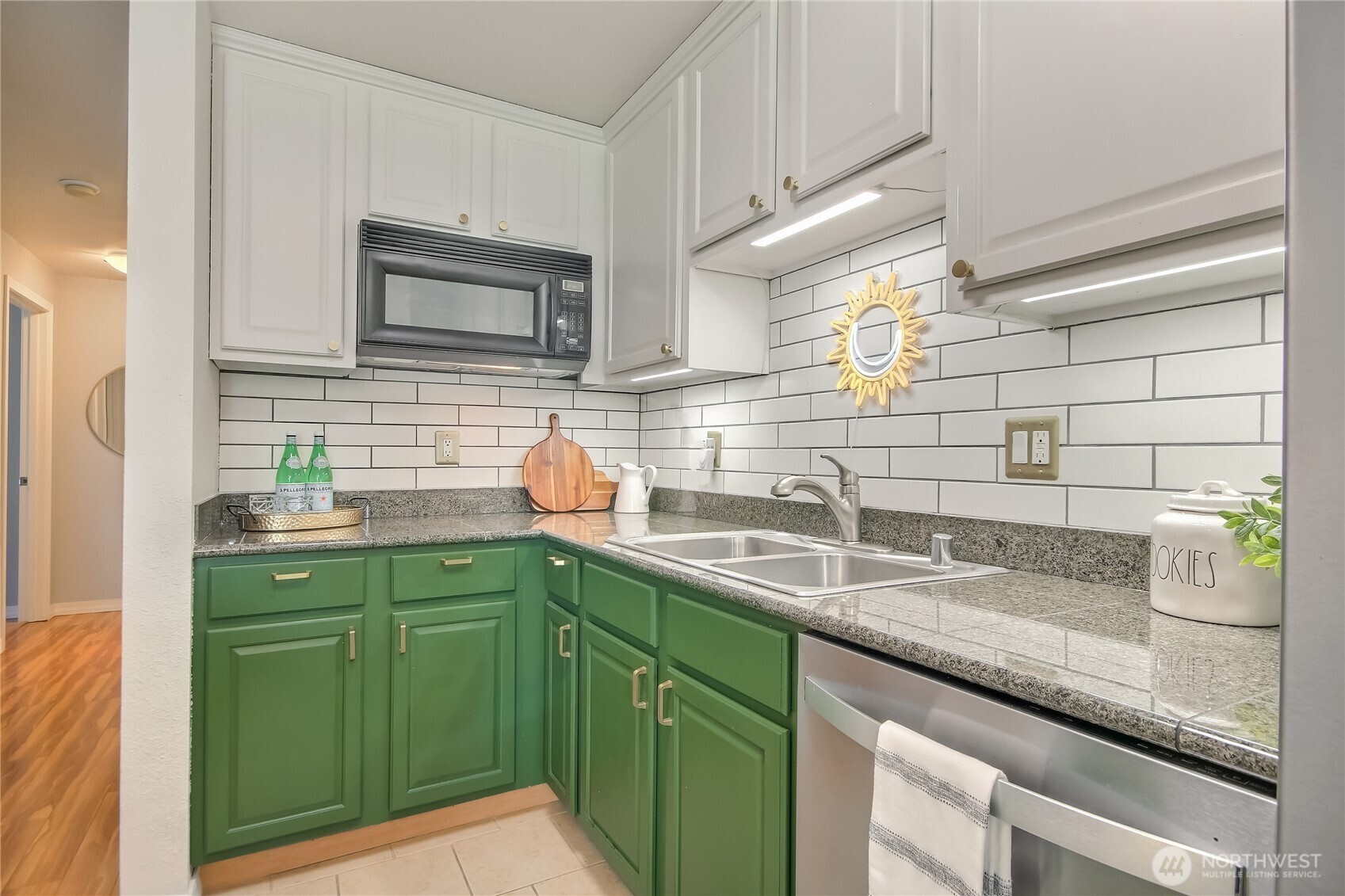 20320 Bothell Everett Highway, Unit D102 Bothell, WA 98012 - Photo 3 of 18